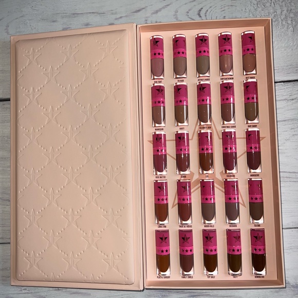 Jeffree Star The Nude Liquid Lipstick Vault - Picture 3 of 5